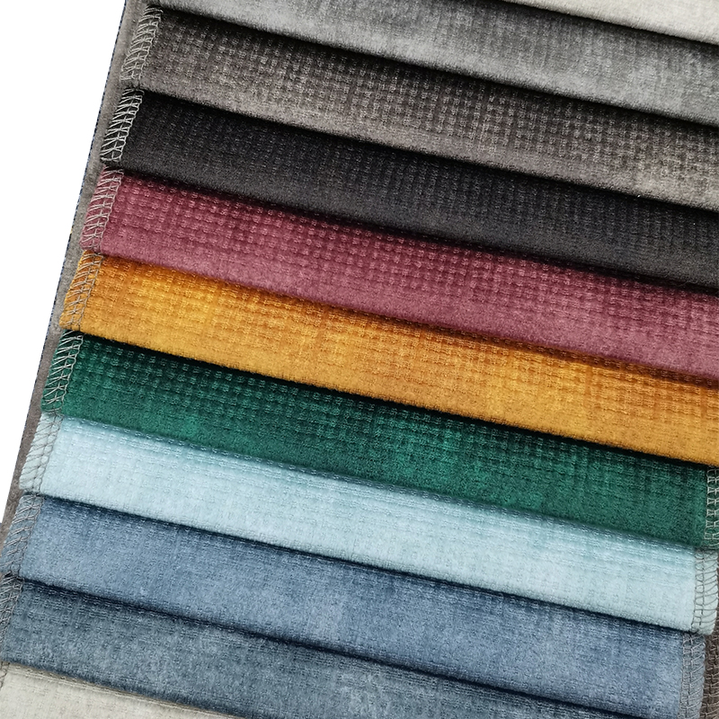 Cad iad na hiarratais a úsáidtear Holland Velvet Fabric go coitianta?